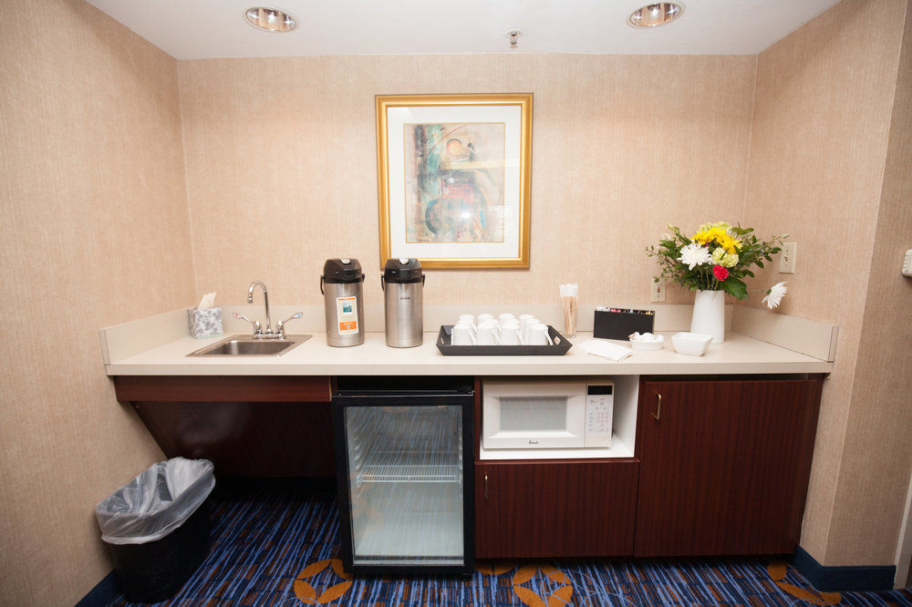 Courtyard By Marriott Cincinnati Airport Hotel 3*