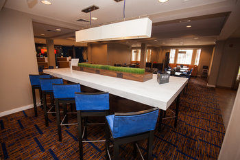 Hotel Courtyard By Marriott Cincinnati Airport 3*