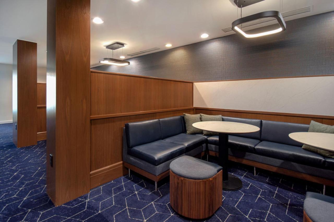 Courtyard By Marriott Cincinnati Airport Hotel 3*