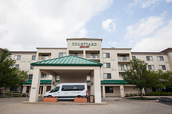 Hotel Courtyard By Marriott Cincinnati Airport 3*